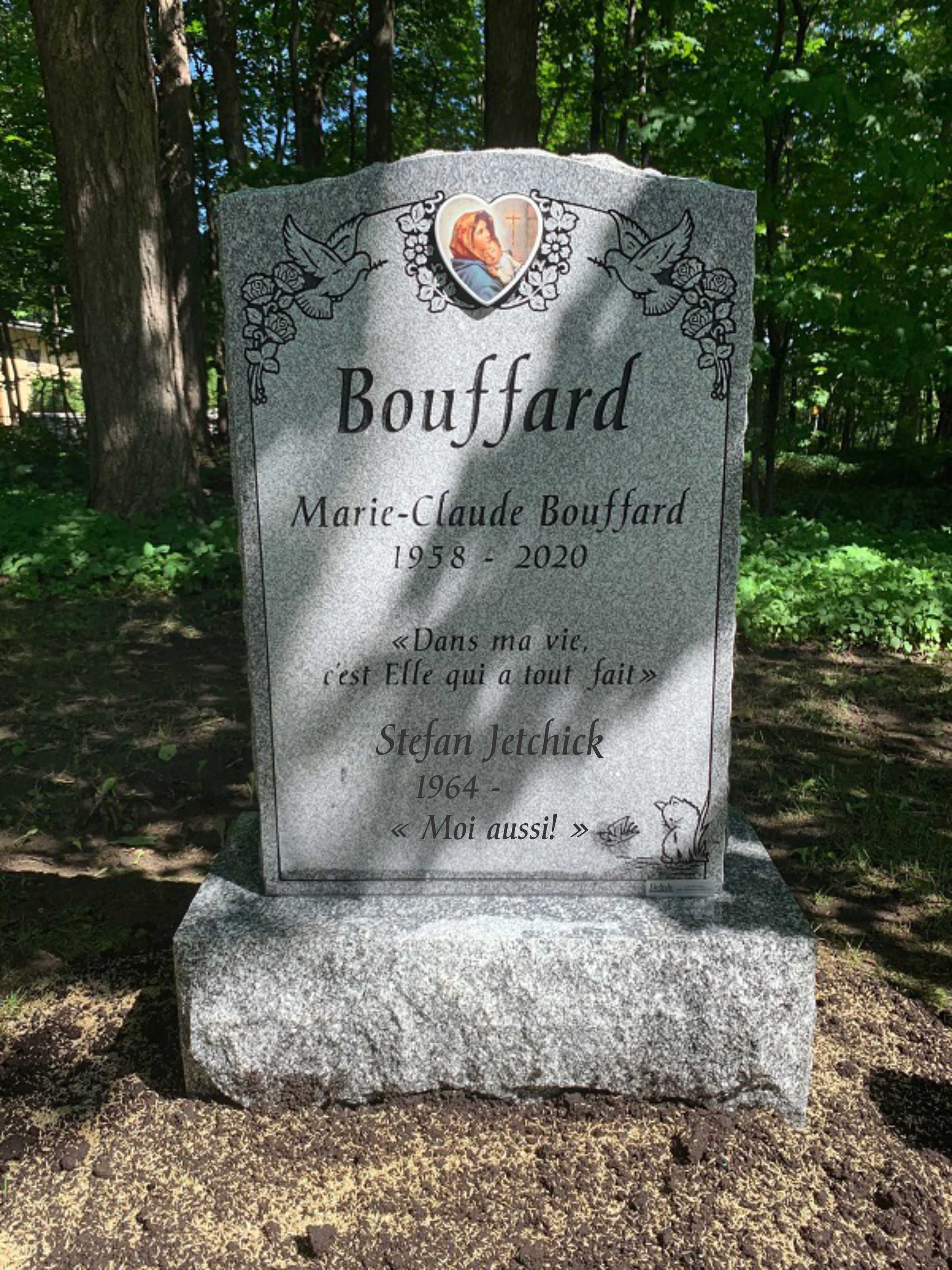 Pierre tombale sur notre lot � tous deux, au cimeti�re St-Patrick � Qu�bec, Section 6.