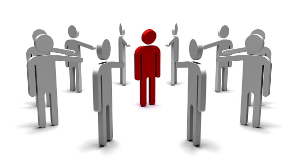 Stefan se fait juger par Marc Lacroix et les autres Gauchistes!